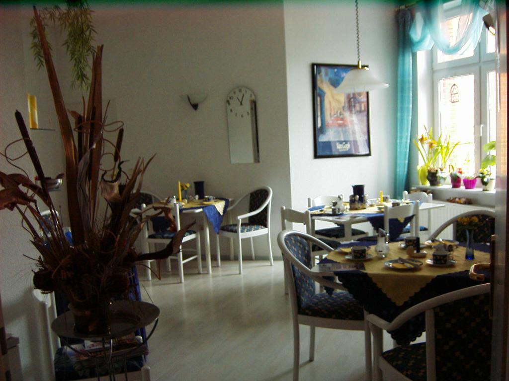 Calbe Gaestehaus Rehbein מראה חיצוני תמונה